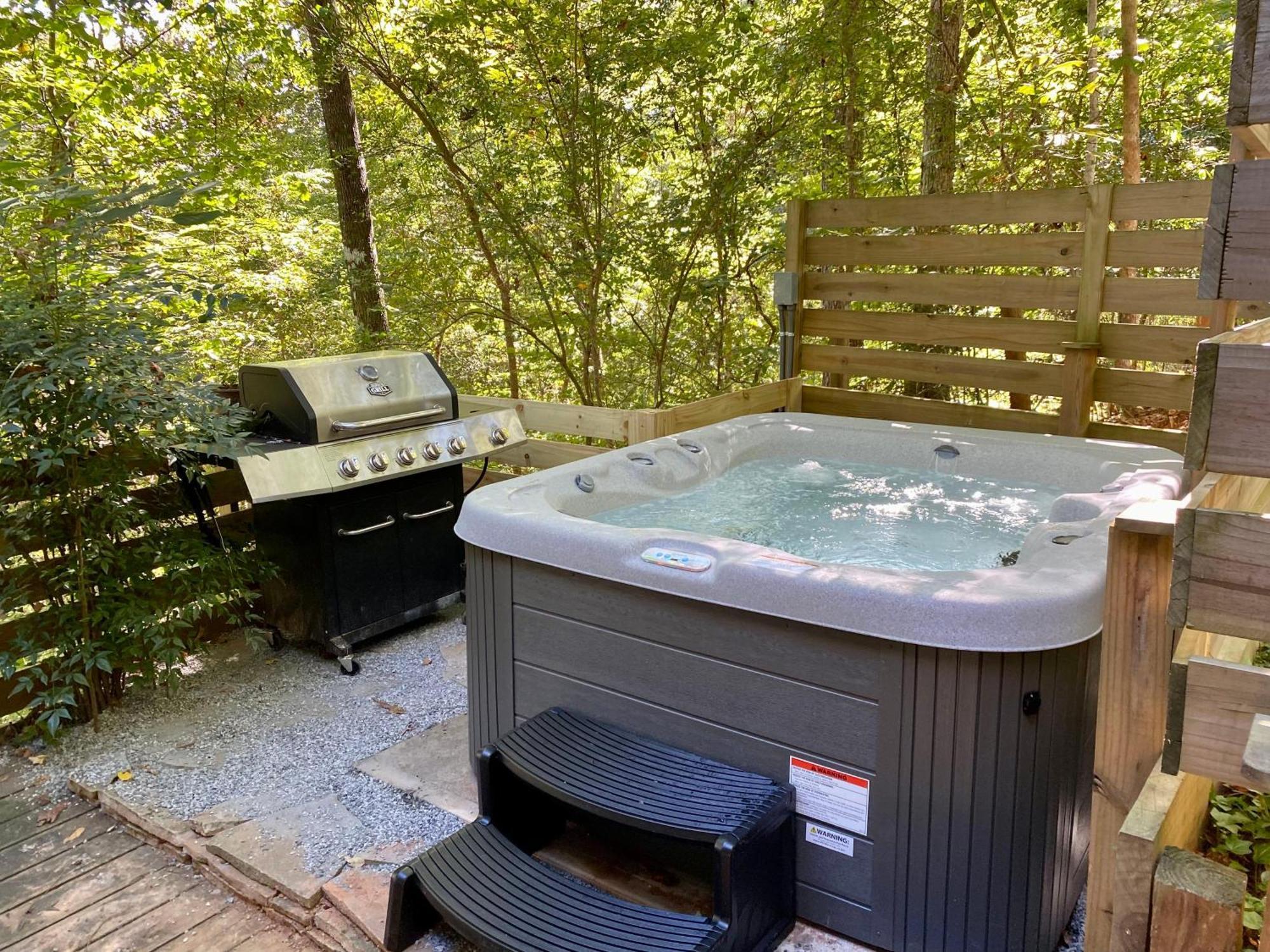 Convenient Cottage-Hot Tub, 4 Minutes To Dahlonega Zewnętrze zdjęcie